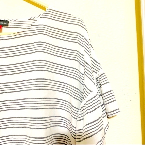 Vince Camuto•Oversized Ruffle Sleeve Crop Top size S - Picture 6 of 8